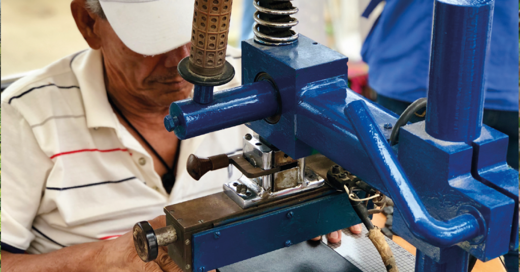 Repsol en alianza con el Programa de las Naciones Unidas para el Desarrollo (PNUD), desarrolló el proyecto “Asentamientos Sostenibles” con el objetivo de potenciar las capacidades productivas de las comunidades que habitan entornos urbanos en condiciones de vulnerabilidad.