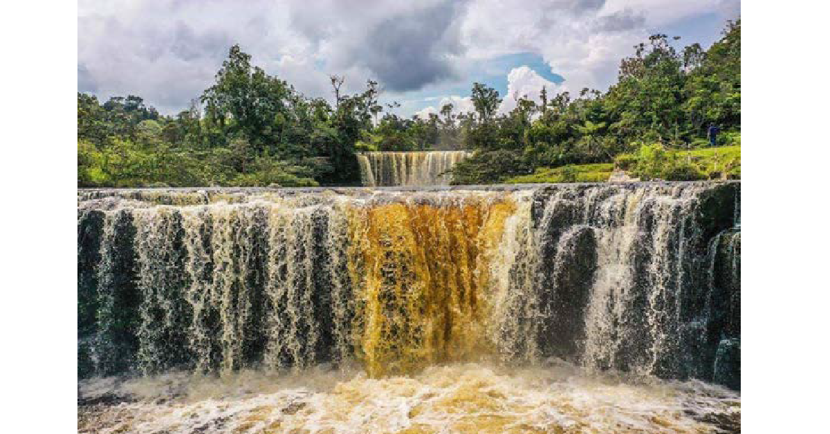 Cascada La Humeadora