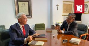 Diálogo entre Gustavo Petro y Álvaro Uribe