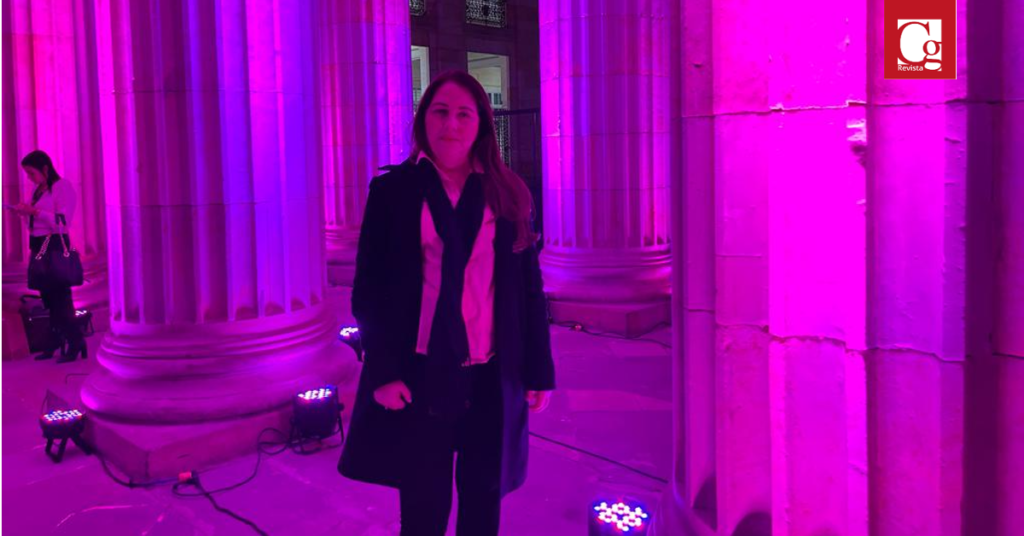 Claudia Pérez Giraldo: la senadora sobreviviente de cáncer de mama que “viste” el Congreso de Rosa
