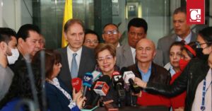  La ministra del Trabajo, Gloria Inés Ramírez, presidió un nuevo encuentro de representantes de gremios, centrales sindicales, en el marco de la Comisión Permanente de Políticas Salariales y Laborales, donde continúa siendo motivo de preocupación el impacto que tendrá el incremento del salario mínimo en el poder adquisitivo de los colombianos.   