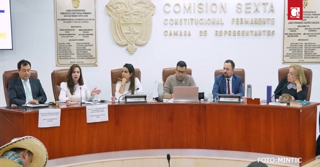 “Centros Digitales y Centros Poblados no son lo mismo”: Ministra TIC en debate de control político