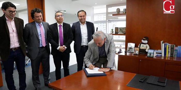 Agencia Nacional de Infraestructura firma convenio con Findeter para asegurar la operación del corredor férreo Bogotá-Belencito