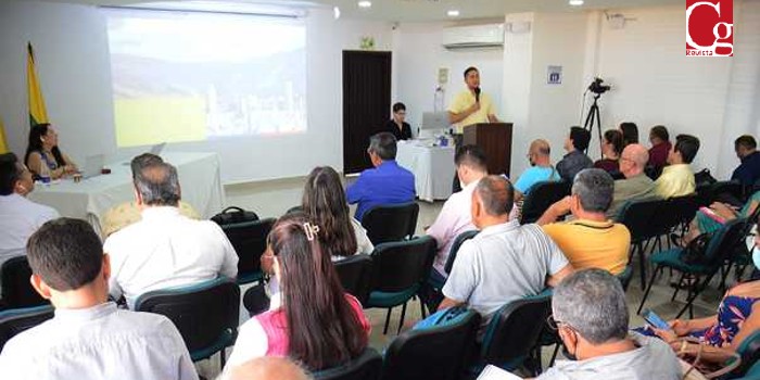 Se realizó en la ciudad de Neiva la Audiencia Pública del Plan Plurianual de inversiones 2022 - 2026 con gran participación de representantes de distintos sectores de la sociedad en donde se priorizaron las inversiones para los próximos cuatro años.