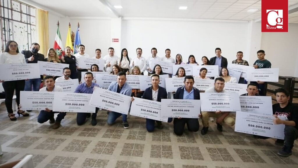 Recursos por el orden de los $400 millones de pesos, entregó la Gobernación de Boyacá para apoyar a 32 jóvenes emprendedores de la provincia La Libertad, beneficiarios de la convocatoria cerrada Fondo Emprender adelantado entre el Sena y la Gobernación.