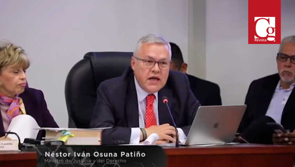 El Ministro de Justicia, Néstor Iván Osuna, afirmó este miércoles que para combatir el narcotráfico el Estado colombiano enfocará su estrategia contra los narcos, los lavadores de activos y los mafiosos, y que el Gobierno del Cambio no perseguirá ni a los cultivadores de hoja de coca ni a los consumidores, considerados como los extremos más débiles de la cadena.