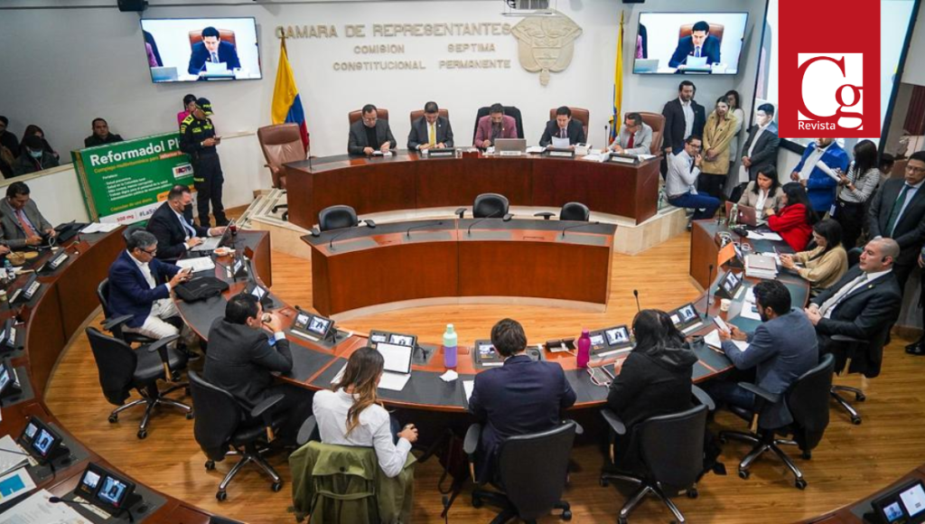 El ministro del Interior, Alfonso Prada, acompañó en la Comisión Séptima de la Cámara de Representantes el inicio de la discusión del proyecto de reforma a la salud. Al finalizar la jornada, con 17 votos contra 4, esta célula legislativa de Cámara Baja, negó la ponencia que buscaba archivar la Reforma a la Salud.
