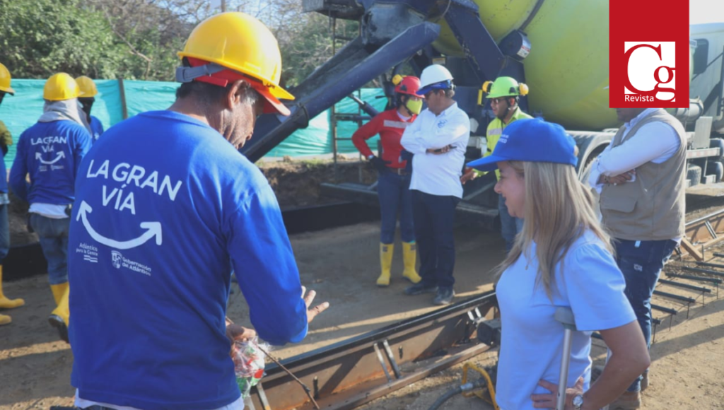 A toda marcha avanzan las obras de la Gran Vía. Este fin de semana arrancó la construcción de las losas de pavimento en la calzada sur de la Unidad Funcional 1.